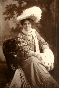Luella Morey, stage actress (SAYRE 6616)