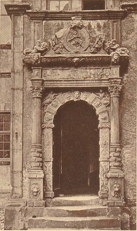 Ludorff-PB-Neuhaus-Schloss, Portal 2