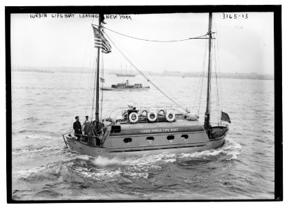 Lundin lifeboat leaving N.Y. LCCN2014696851