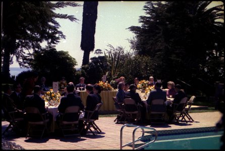 Luncheon hosted by the President and Mrs. Nguyen Van Thieu - NARA - 194499
