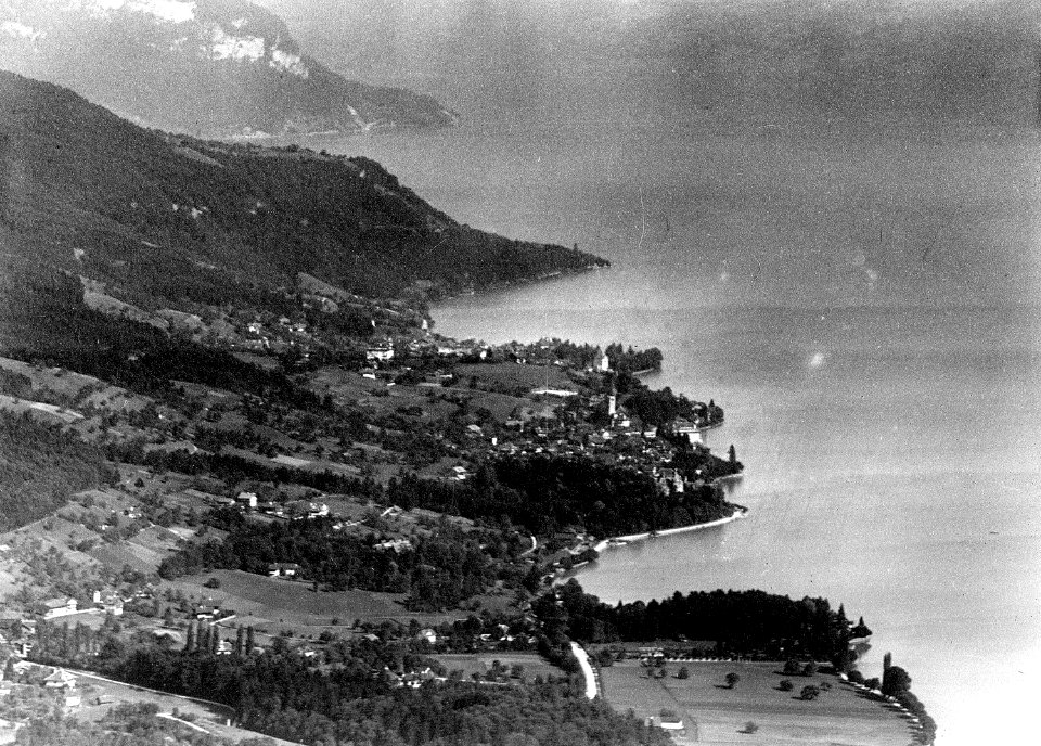 Luftaufnahme des rechten Thunerseeufers mit Oberhofen - CH-BAR - 3241382