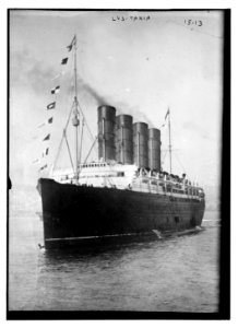 LUSITANIA - bow and portside; out in harbor), Photo Bain Coll. - Bain Coll LCCN2014680080