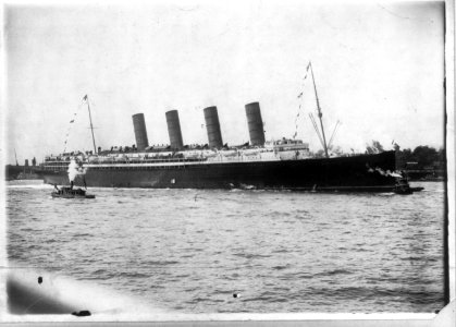 LUSITANIA, 1907-1914, New York City- arriving in NYC, maiden voyage, 13 Sept. 1907 LCCN2002721370
