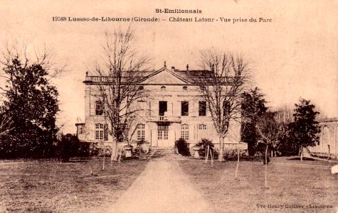 Lussac (Gironde) - château Latour 1
