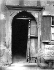 Ludwig Bickell-Hessische Holzbauten-Heft 02 03-1891-018-Fritzlar am Muensterplatz unter den Kraemen D 25 c 1470