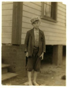 Luther Dories. Been doffing some months in Spinning Room -2, Massachusett(s) Mills, Lindale, Ga. Said 12 years old, but very doubtful. Father and brother work. LOC nclc.05342