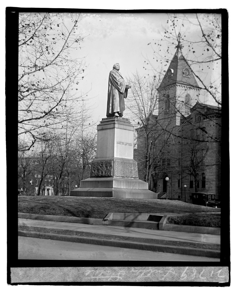 Luther statue LOC npcc.07523