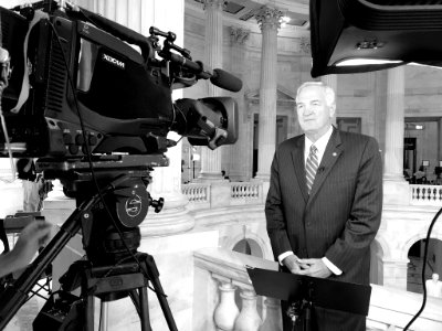 Luther Strange on Fox Business talking healthcare DC9DrKVWsAAEGta.jpg-large
