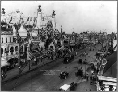 Luna Park and Surf Ave., Coney Island, New York LCCN2002705605 photo
