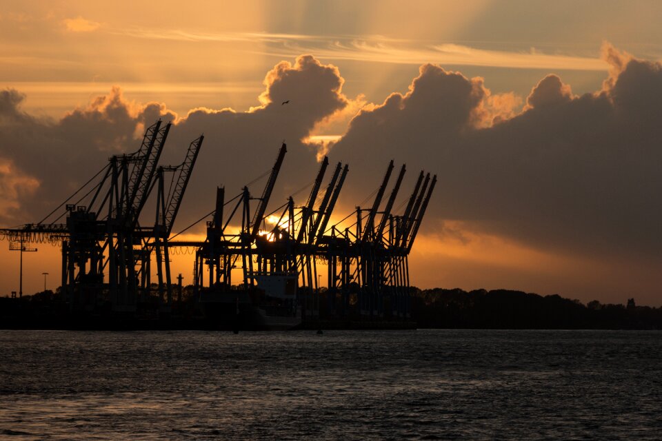 Hamburg port elbe hanseatic city