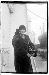 Lydia Follette LCCN2014718846