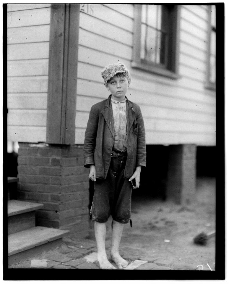 Luther Dories. Been doffing some months in Spinning Room -2, Massachusett(s) Mills, Lindale, Ga. Said 12 years old, but very doubtful. Father and brother work. LOC nclc.05342