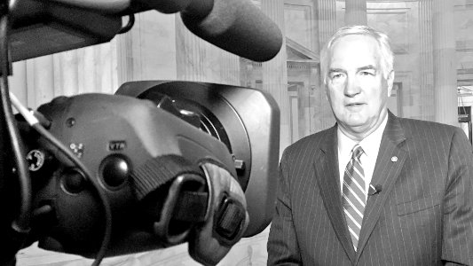Luther Strange talking healthcare on Mornings with Maria DC6snqtXUAIvVNw.jpg-large