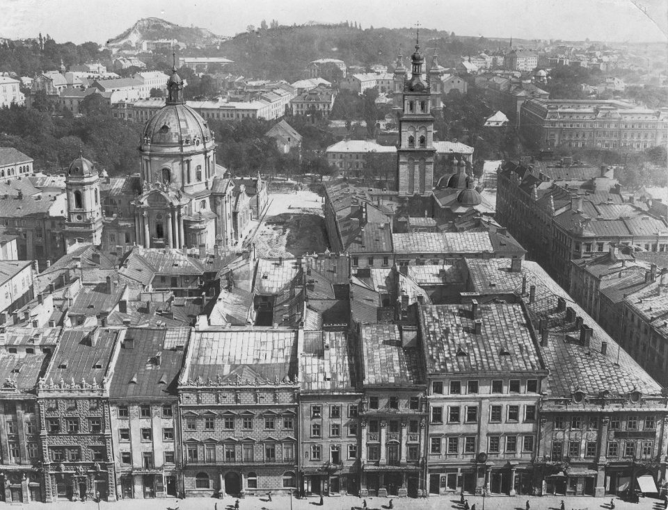 Lwów.Panorama miasta z Ratusza