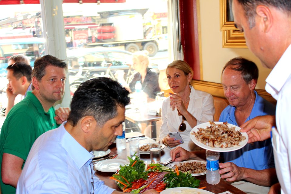 Lunch at Pamfilya restaurant (21082384955)
