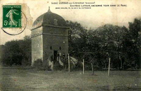 Lussac (Gironde) - château Latour 2