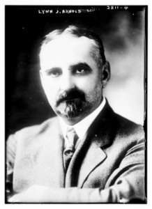 Lynn J. Arnold LCCN2014694055