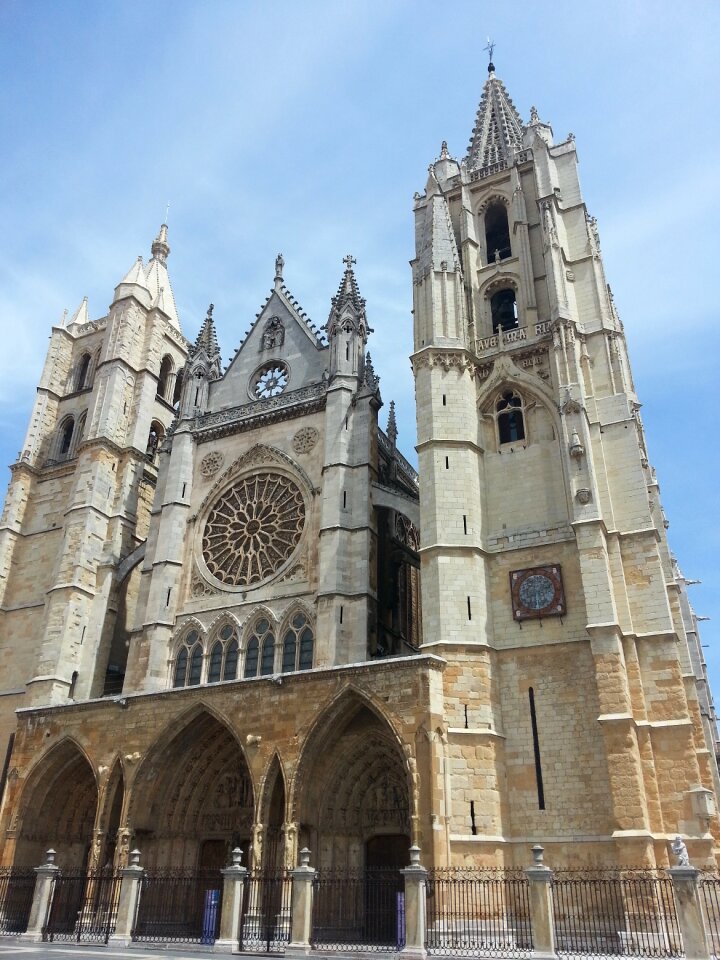 Church camino cathedral