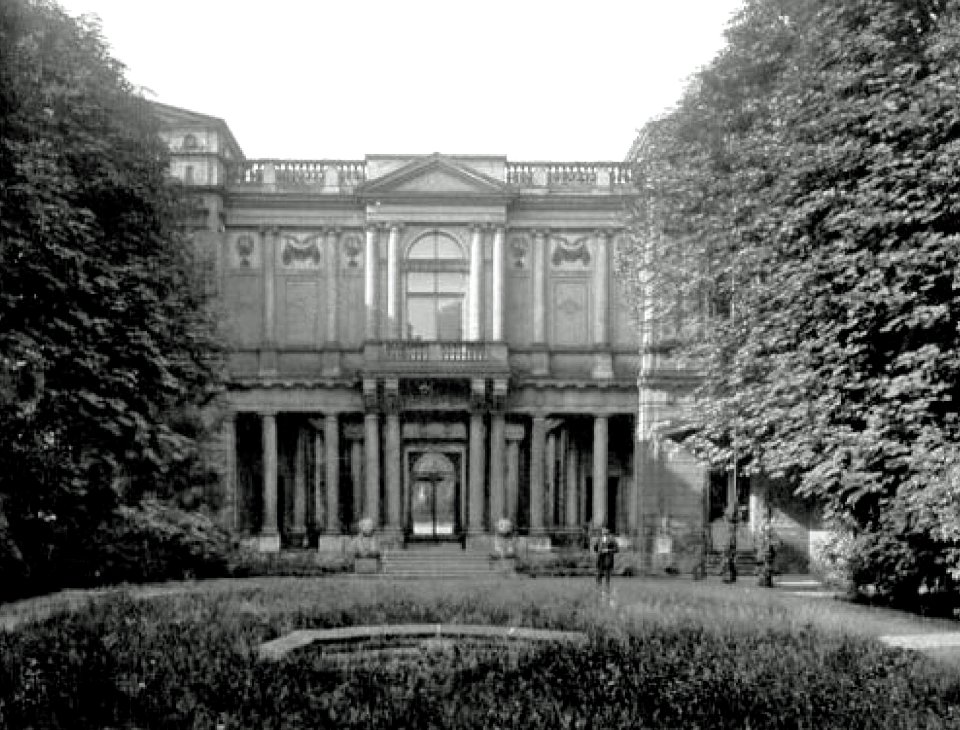 Löhrs Haus Gartenseite 1885
