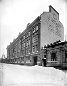 Lönnrotinkatu 8 - 10. Rakennuksessa toimi Oy Tilgmann Ab - N25504 (hkm.HKMS000005-km0000lvv4)