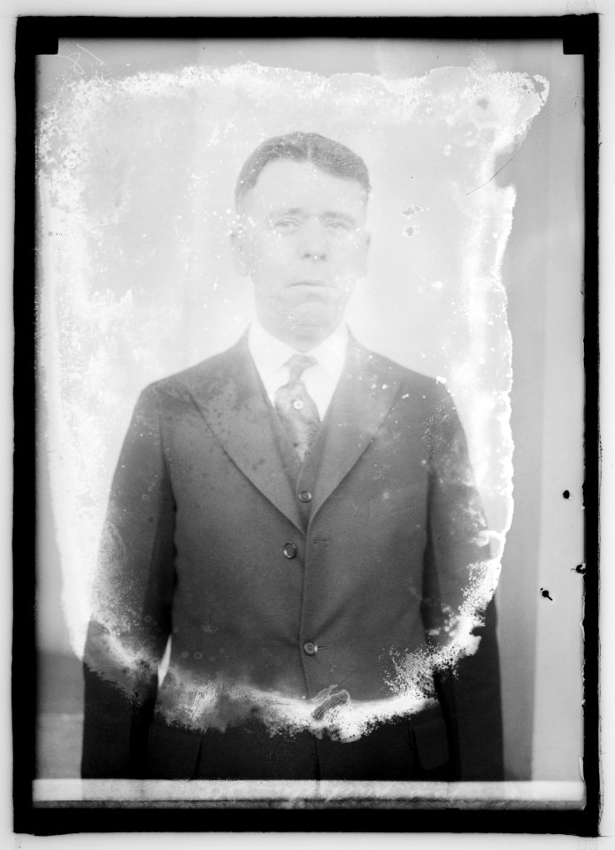 M.A. Michaelson, Ill. LCCN2016845382
