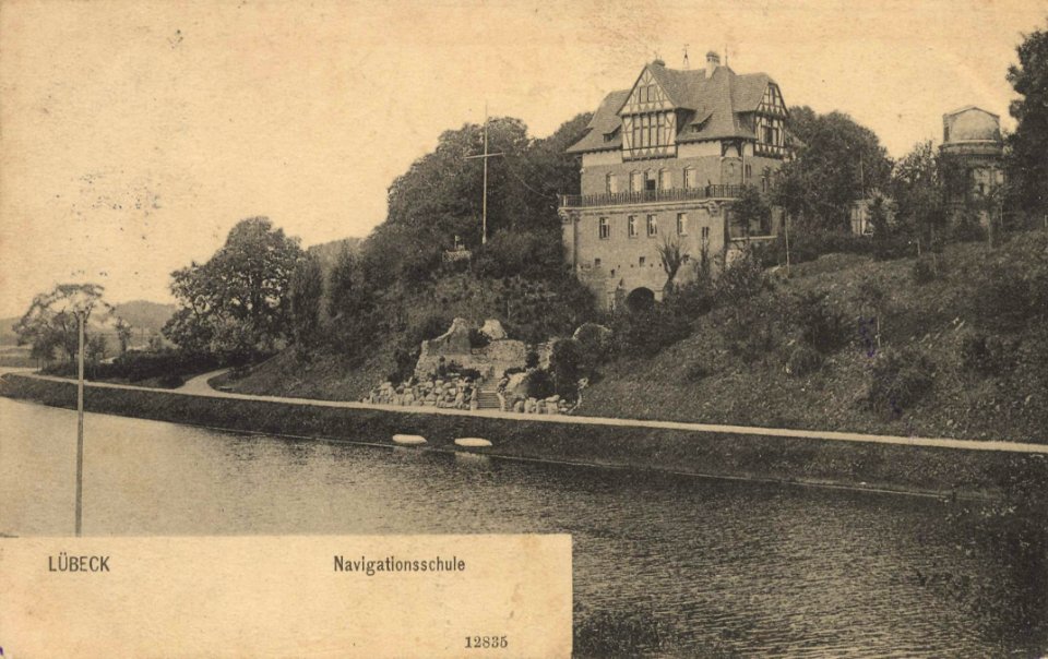 Lübeck, Schleswig-Holstein - Navigationsschule (Zeno Ansichtskarten)