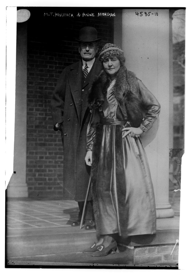 M.T. Herrick & Anne Morgan LCCN2014706920