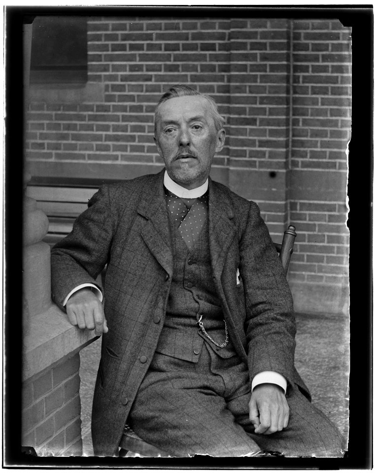 M van Loenen Jacob Olie (max res)