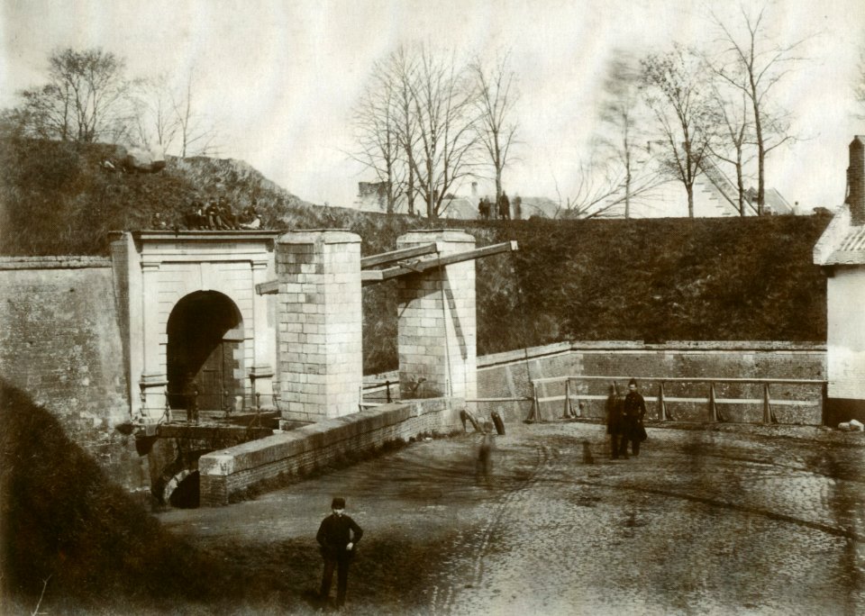 Maastricht, sloop vestingwerken, Brusselsepoort1