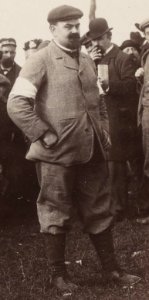 Léon Bollée en avril 1898 (premier du Critérium des Motocycles)