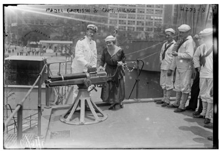 Mabel Garrison & Capt. Pierce LCCN2014705100