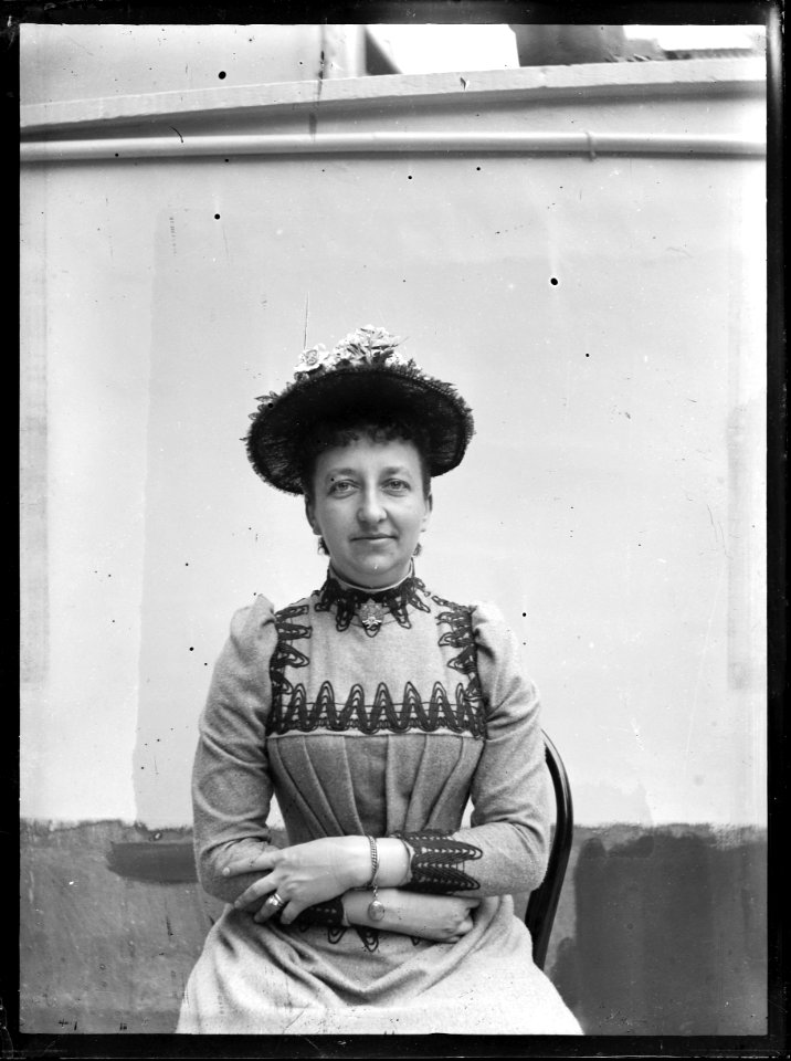 Léonie La Fontaine, soeur d'Henri La Fontaine