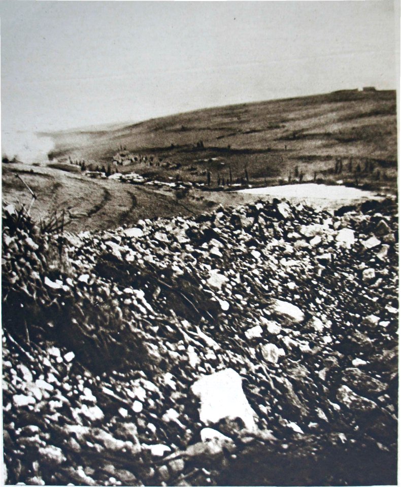 M 130 10 étang et village de Vaux vus de nos lignes