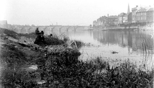 Maastricht, Maasoever en Stenenwal
