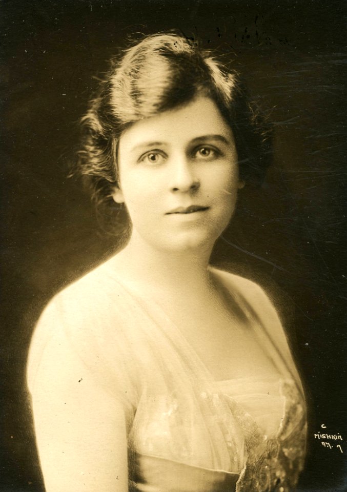 Mabel Garrison, opera singer (SAYRE 2275)