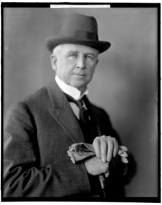 MacKINNON, D., HONORABLE LCCN2016862109