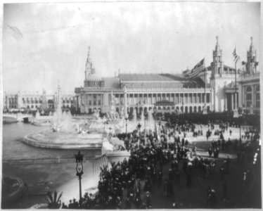 MacMonnies Fountain and Machinery Hall, World's Columbian Exhibition, Chicago, Ill. LCCN2006679947