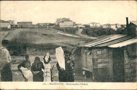 Macédoine-Obsèques enfant 1919 photo