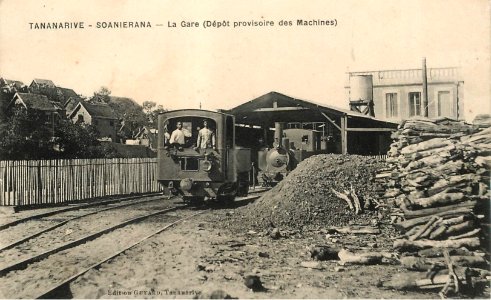 Madagascar - Soanierana - La Gare (Depot provisoire des Machines)