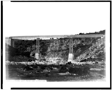 Madrid a Córdoba. Puente sobre el Guarrizar LCCN94511924
