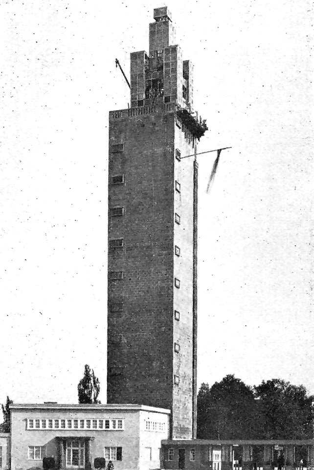 Magdeburg Ausstellungsturm, Deutsche Theaterausstellung Magdeburg, Umfassungsmauerwerk (in Ambi-Massiv)
