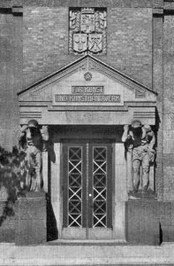 Magdeburg Eingang zur Kunstgewerbe- und Handwerkerschule