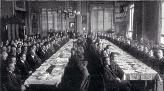Magdeburg Im gemeinsamen Speisesaal der Mitarbeiter