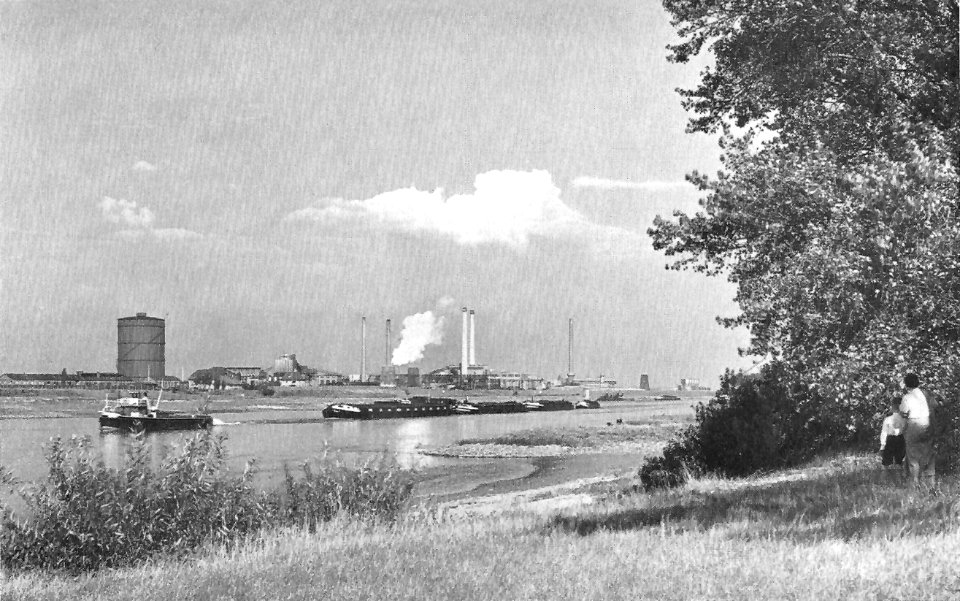 Magdeburg Industrieanlagen am Mittellandkanal-Hafen Magdeburg