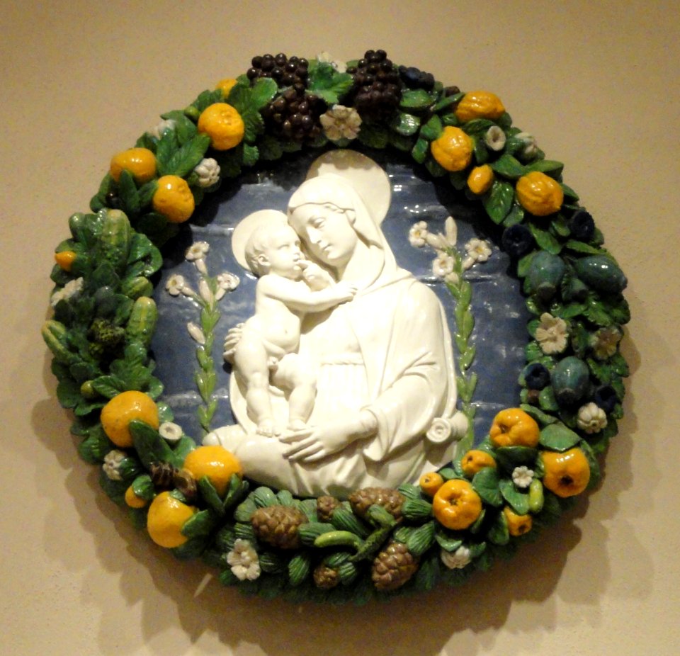 Madonna and Child, workshop of Andrea della Robbia, Florence, 16th century - Nelson-Atkins Museum of Art - DSC08530