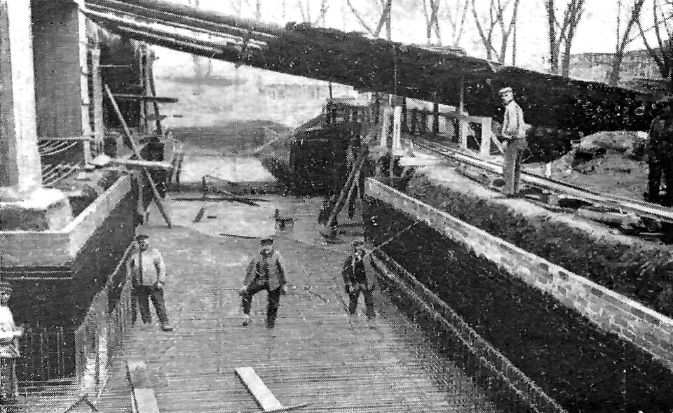 Magdeburg Tiefbau und Eisenbetonbau Ausführung des Heizungskellers für die Stadthalle
