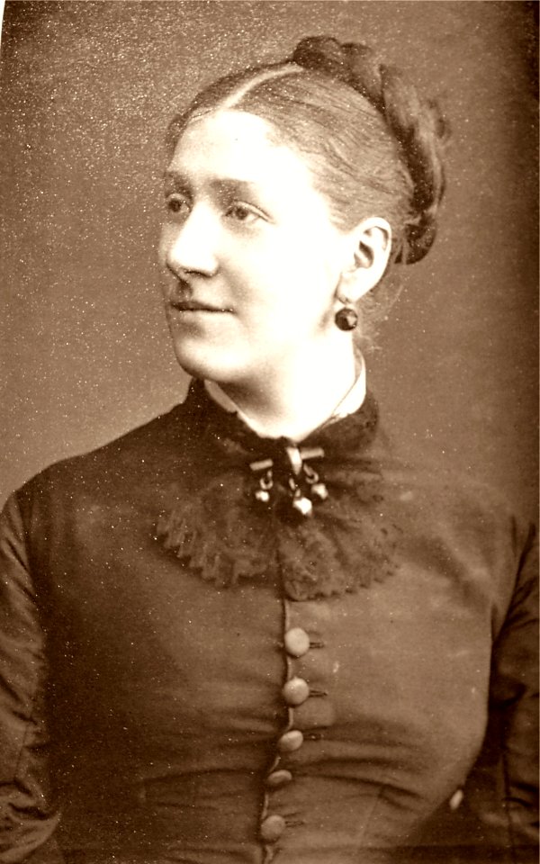 Madge Robertson
