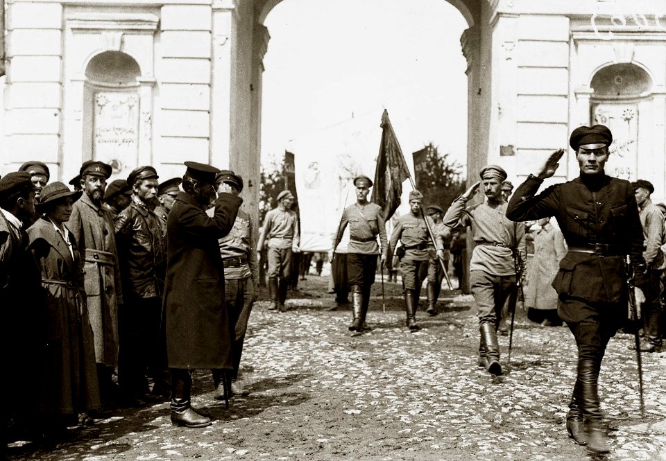 Mahiloŭ, Bychaŭskaja brama. Магілёў, Быхаўская брама (06.1919) (2)