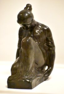 Maillol - Jeune fille assise 02