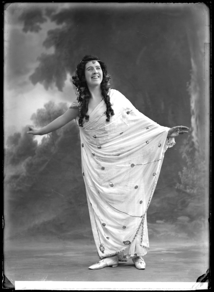 Magna Lykseth in Izeyl at Kungliga Operan 1910 - SMV - NL082